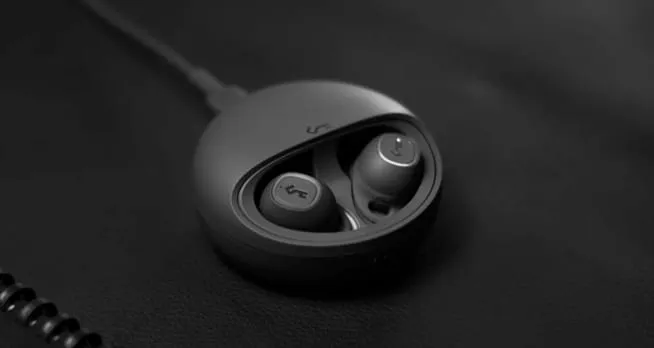 YX1 Wireless Earphones product gallery 2